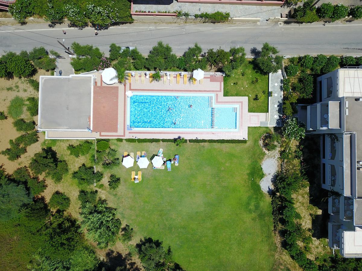 Merabello Apartments Agia Marina Buitenkant foto