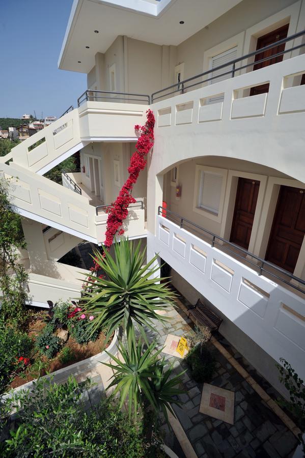 Merabello Apartments Agia Marina Buitenkant foto